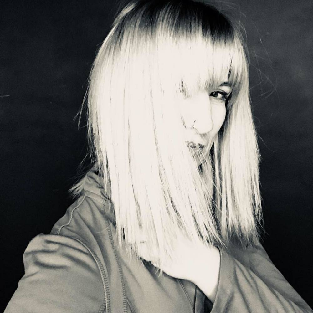 Meet your Posher, Johna